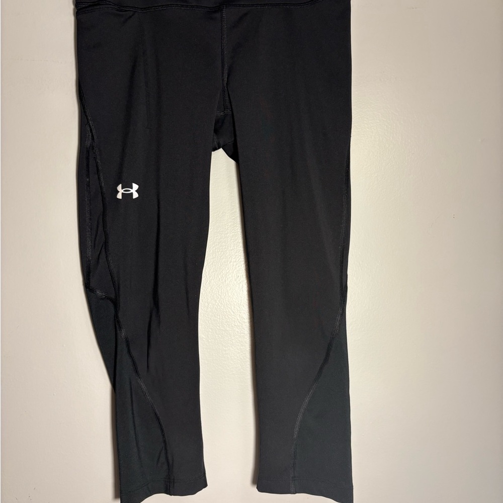 Under Armour Women’s Heat Gear Compression Capri Leggings